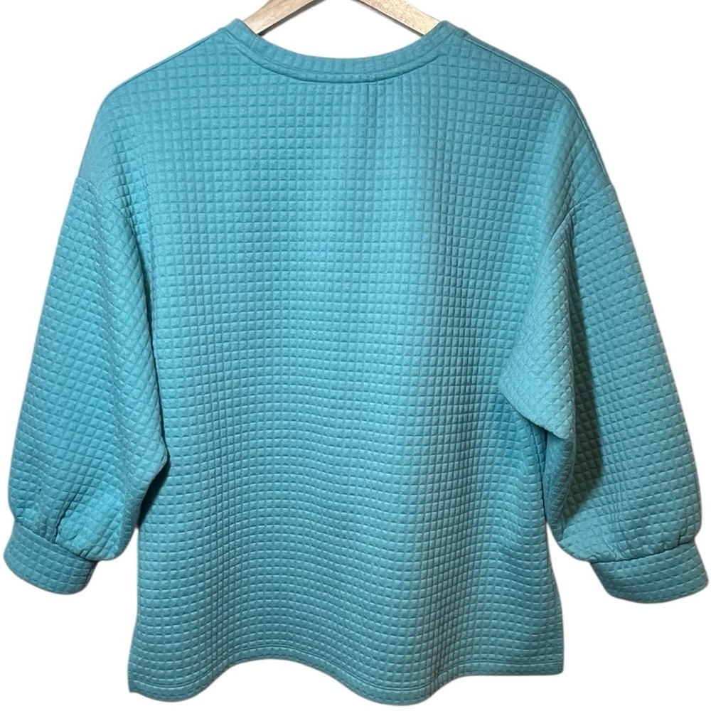 Chico’s Women's Zenergy® Jacquard Bubble-Sleeve Top Size 1 - Picture 3 of 10